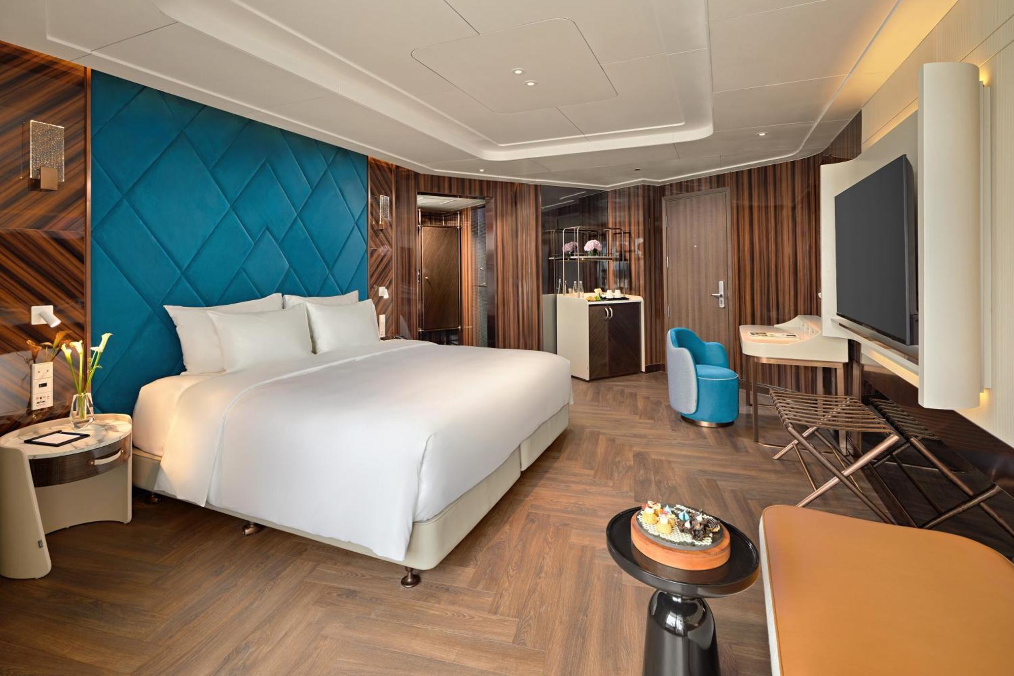 Grand Pioneers Halong Bay Cruise 2 Hotel Ha Long Buitenkant foto