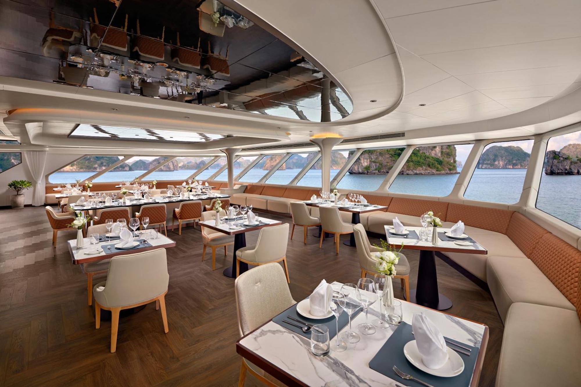 Grand Pioneers Halong Bay Cruise 2 Hotel Ha Long Buitenkant foto