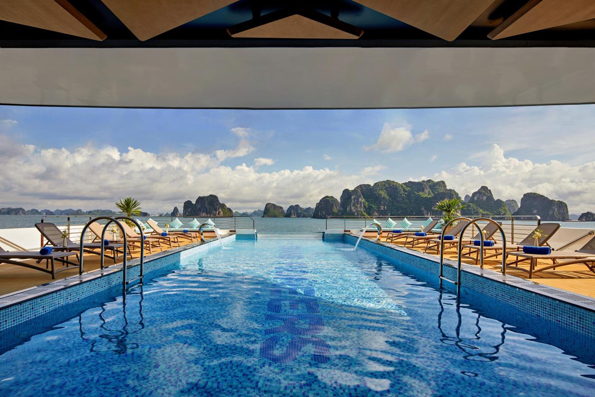 Grand Pioneers Halong Bay Cruise 2 Hotel Ha Long Buitenkant foto