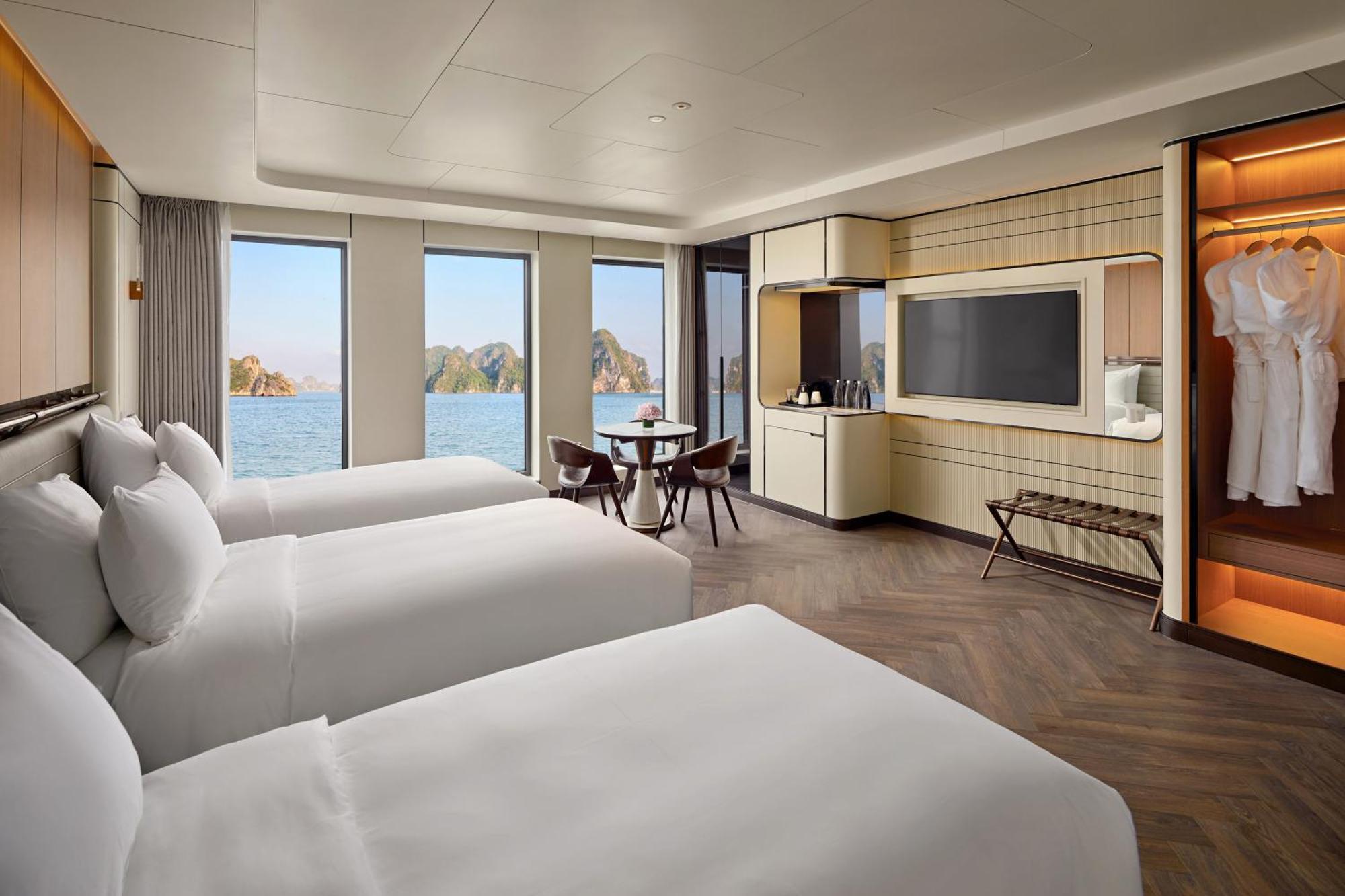 Grand Pioneers Halong Bay Cruise 2 Hotel Ha Long Buitenkant foto
